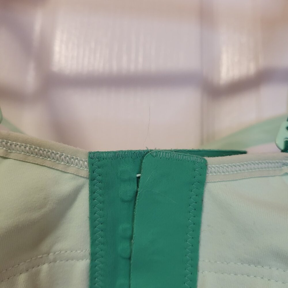 Teal Lululemon Ta Ta Tamer Sports Bra - Picture 6 of 13